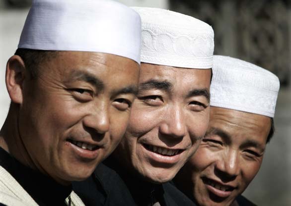 Hikmah Dari Kasus Ahok, KH Arifin Ilham: Semakin Banyak Warga Cina Yang Masuk Islam Atas Izin Allah