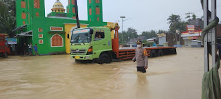 Curah Hujan Yang Tinggi, Kapolres Wajo Lakukan Patroli Dilokasi Banjir