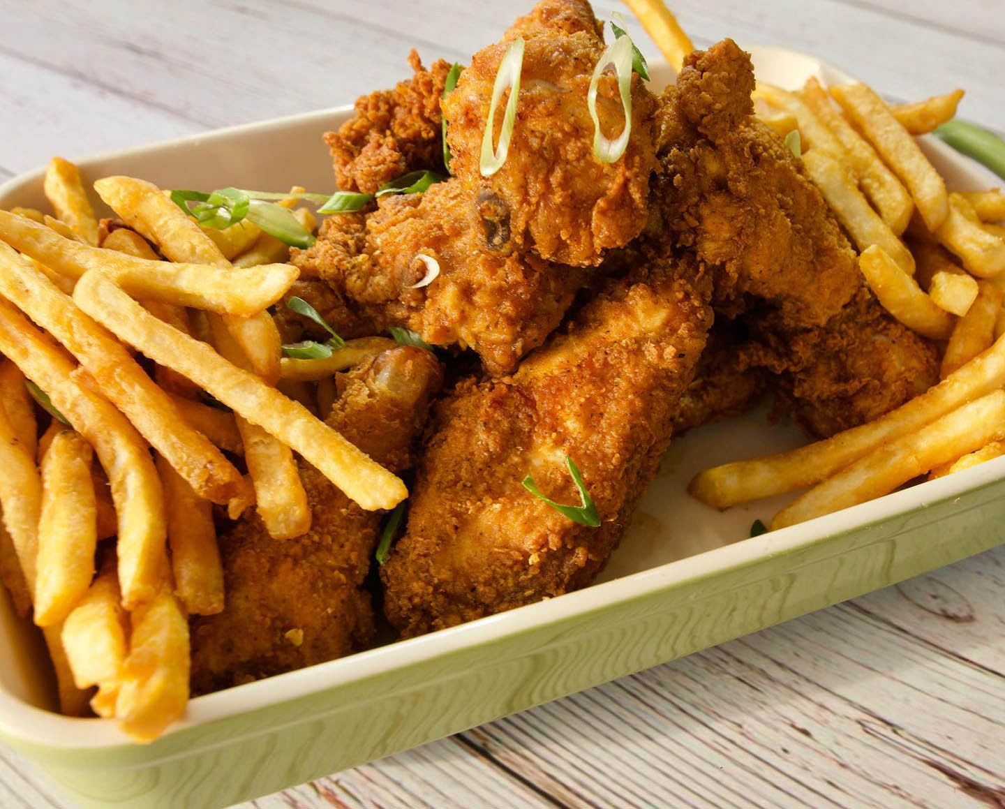 HAMPTONS POPULAR RESTAURANT 'THE COOP' MERGES WITH UNION BURGER BAR