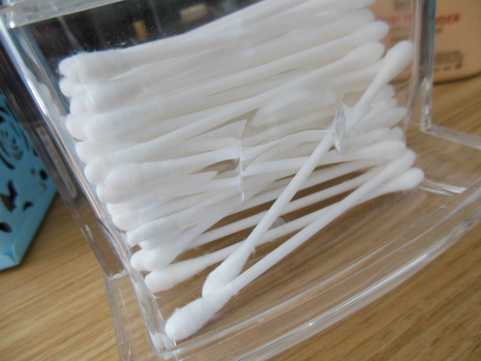 Fabuleuse Beauty Affordable Cotton Bud Holder