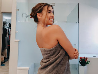 Kalani Hilliker Style - Social Media 04/13/2020