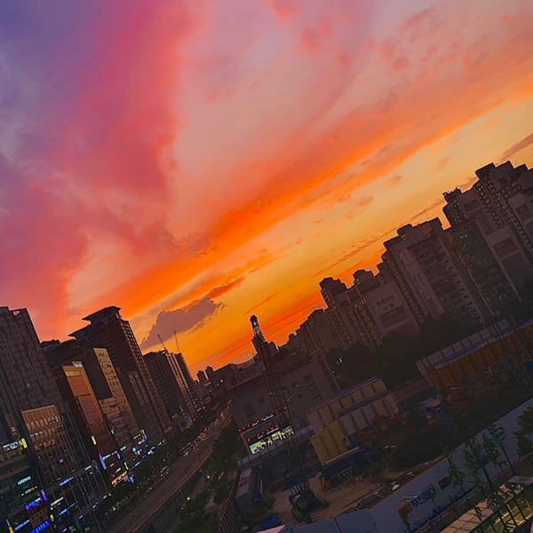 BAD KRUNCH – 24:17 – Single