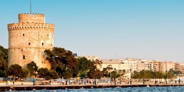 «Ανακυκλώνουμε τη διασπορά»: Γιατρός εξηγεί με απλά λόγια το εγκληματικό λάθος που γίνεται στη Θεσσαλονίκη