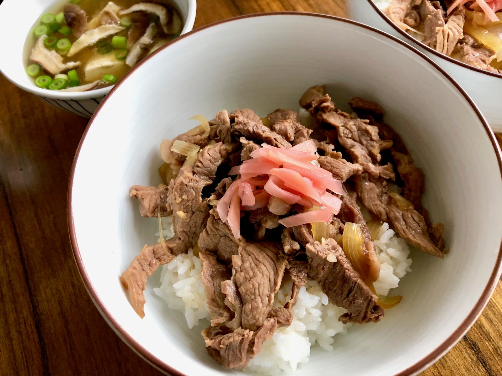 Gyudon (Japanese Beef Rice Bowl)