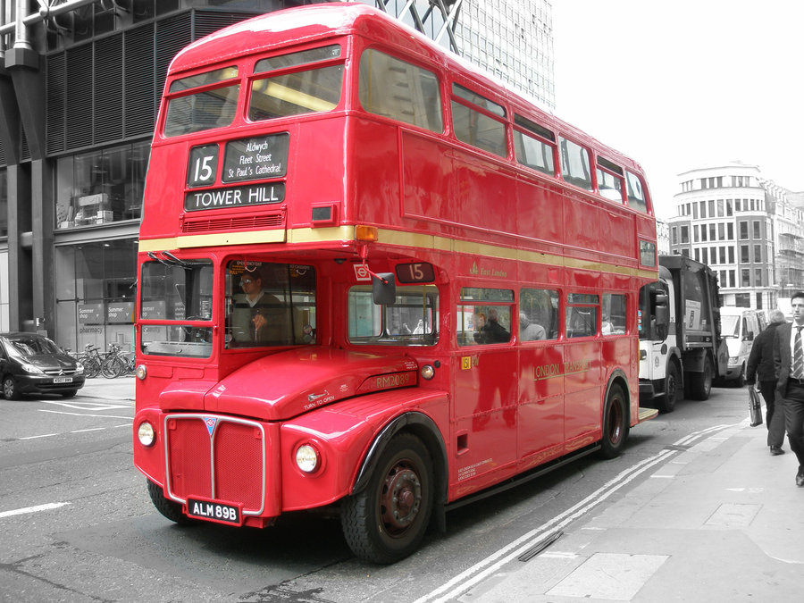 Красный автобус маршрутка. Автобус двухэтажный. Красный автобус. Автобус Лондон. Автобус Великобритании.