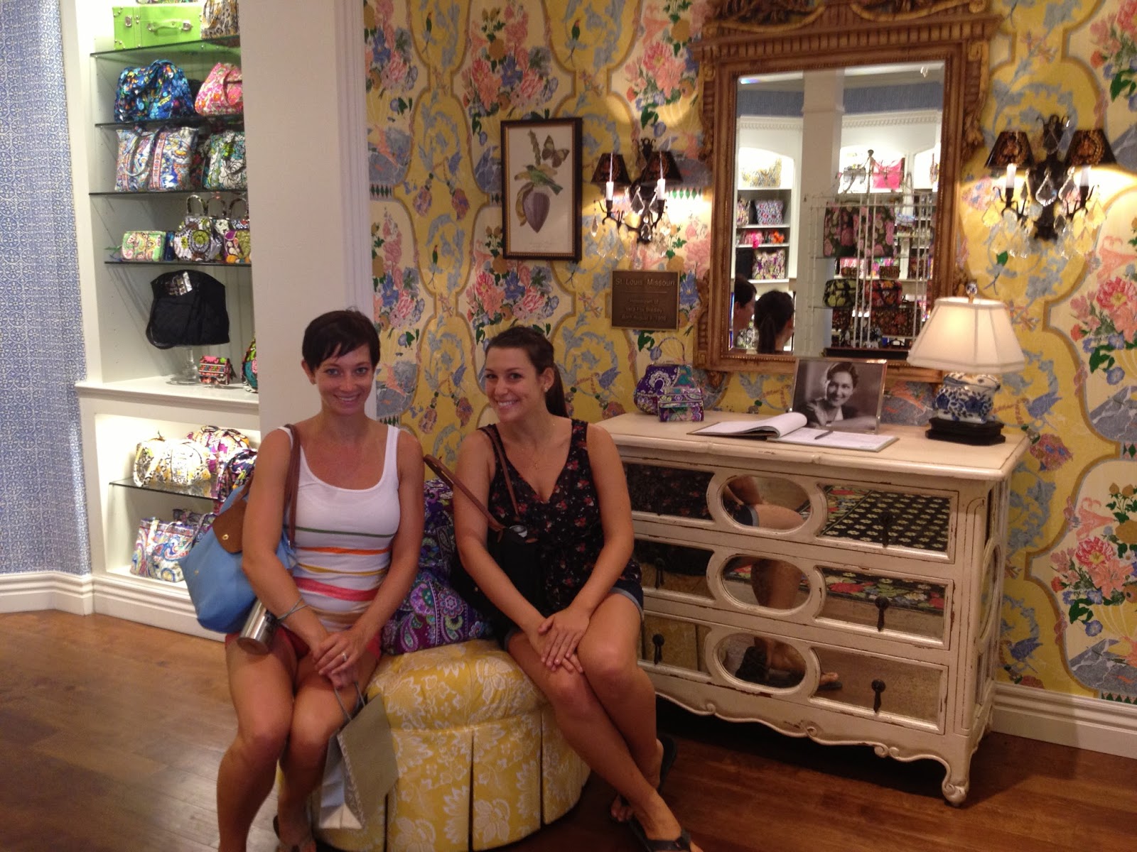 OhMyVera! A blog about all things Vera Bradley: Vera Bradley Store - St. Louis Galleria