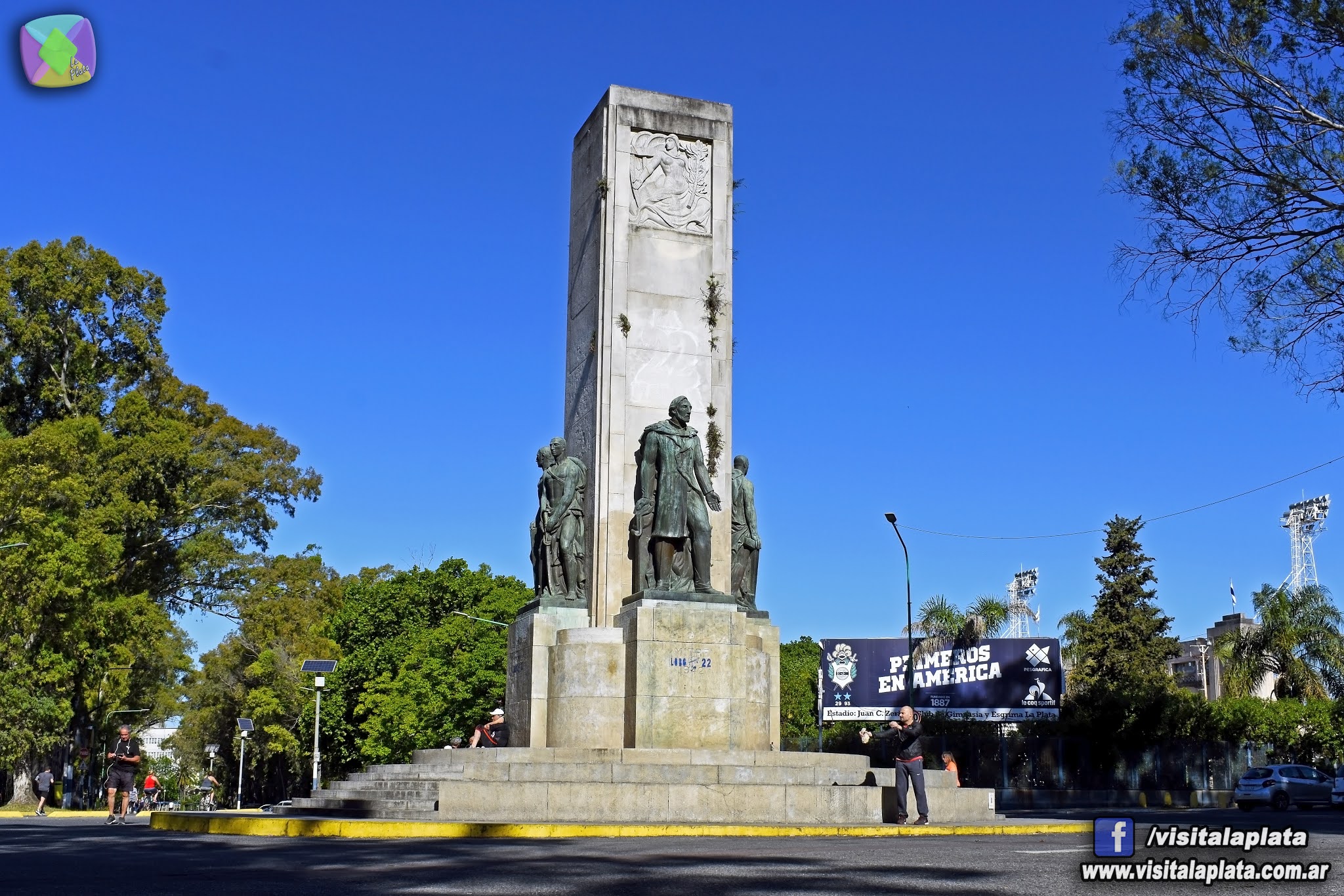 Paseo El Bosque Visita La Plata