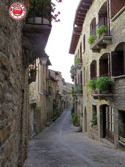 Calles de Aínsa en Huesca