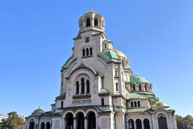 Things to do in Sofia Bulgaria: Visit Alexander Nevski Cathedral