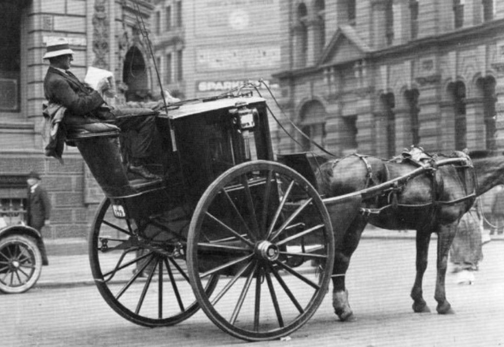 20 Amazing Photographs of Hansom Cabs From Between the Late 19th and
