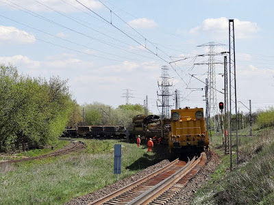 Pociąg P-95 Matisa do potokowej wymiany nawierzchni na łącznicy kolejowej nr 502