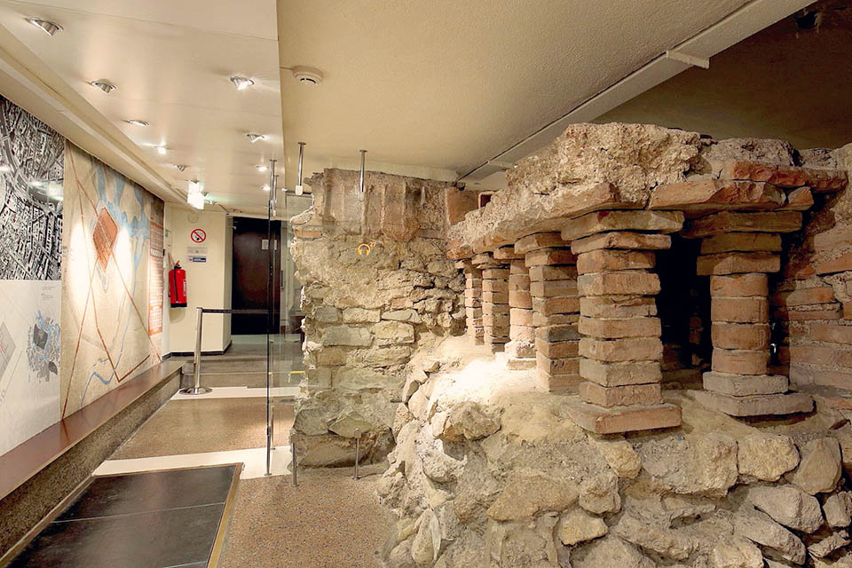 Römermuseum By Bwag - Own work, CC BY-SA 4.0, https://commons.wikimedia.org/w/index.php?curid=43082887