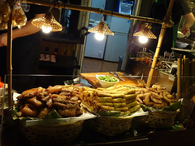 台北市士林區 - 哈哈羅55泰式船麵餐廳