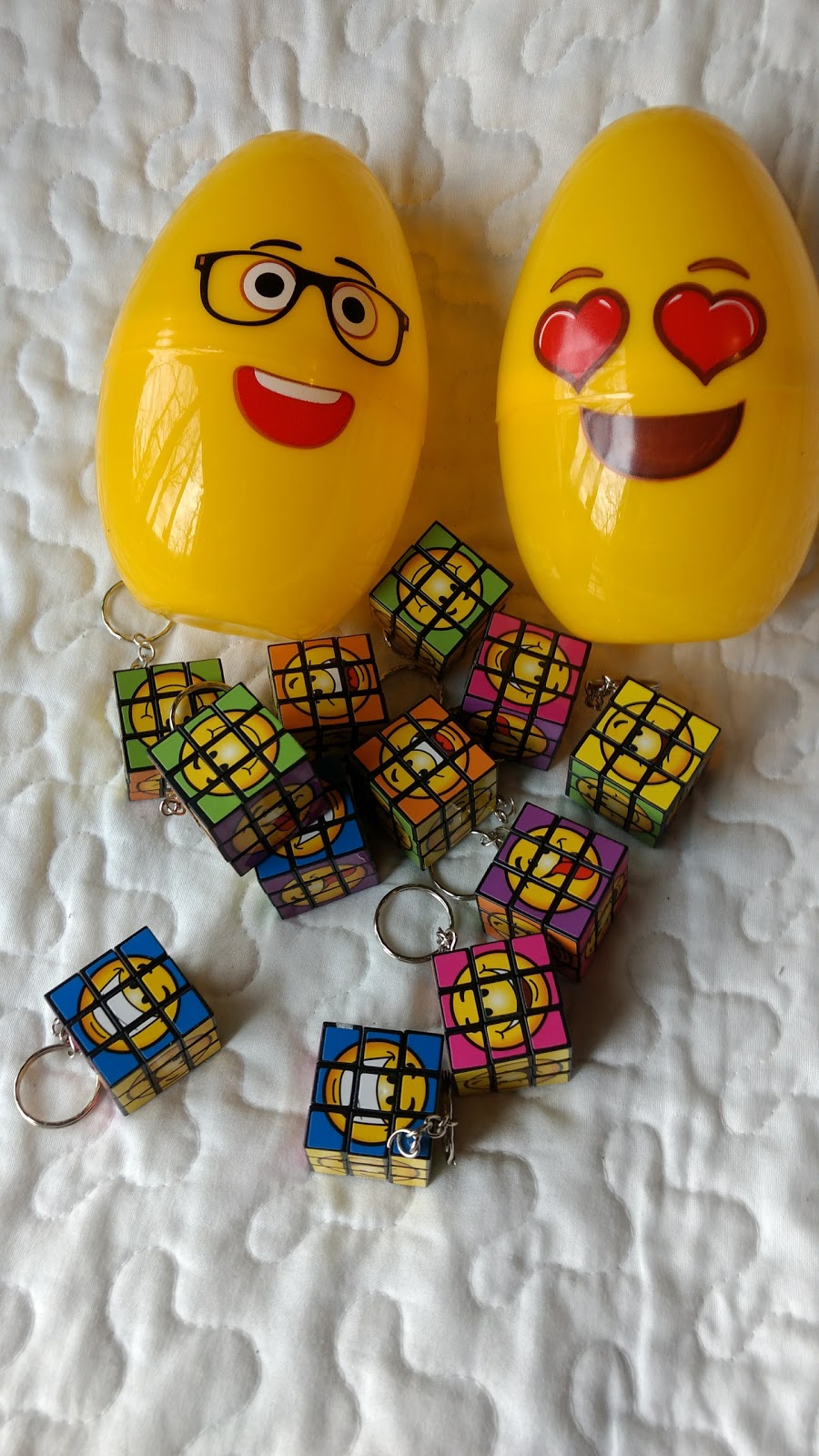 Opelescent Reviews 2 Jumbo Emoji Easter Eggs with 12 Emoji Key Chains