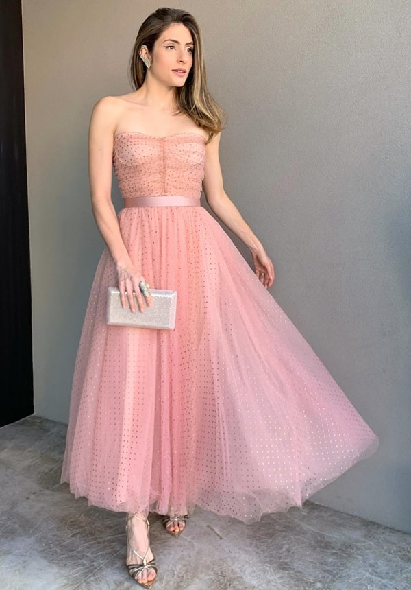 vestido midi rose para madrinha de casamento