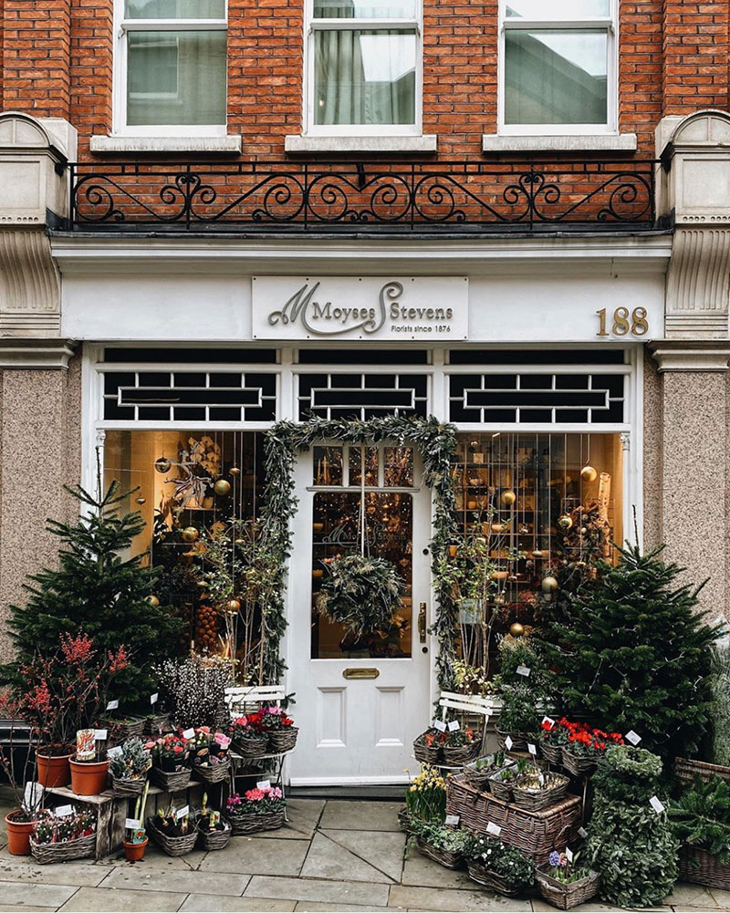 Weekday Wanderlust | Holiday 2019 Inspiration: Christmastime in London