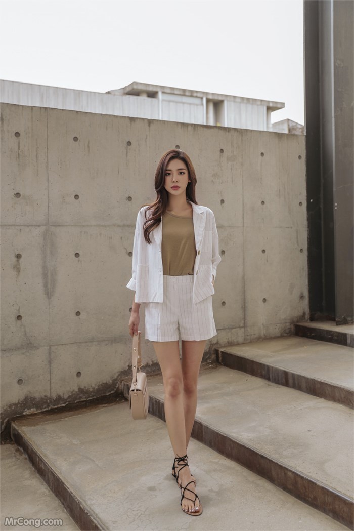 Model Park Da Hyun in fashion photo series in May 2017 (448 photos) photo 10-12