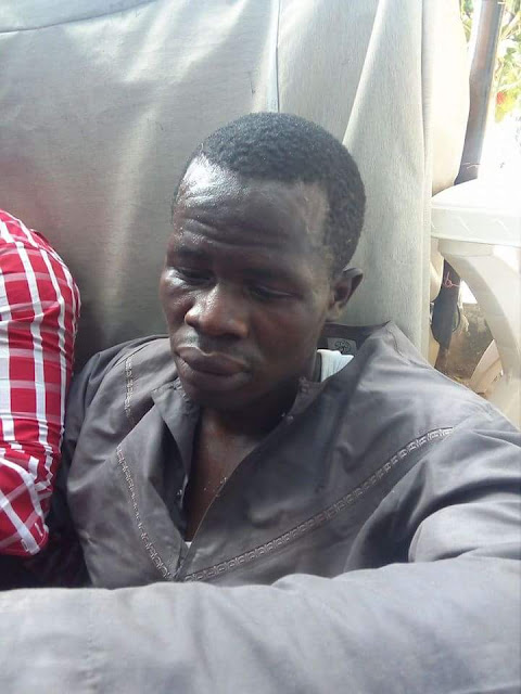 Men Apprehended In Abuja After Trying To Buy Dollars With Fake Naira Notes... Photos Cunn2