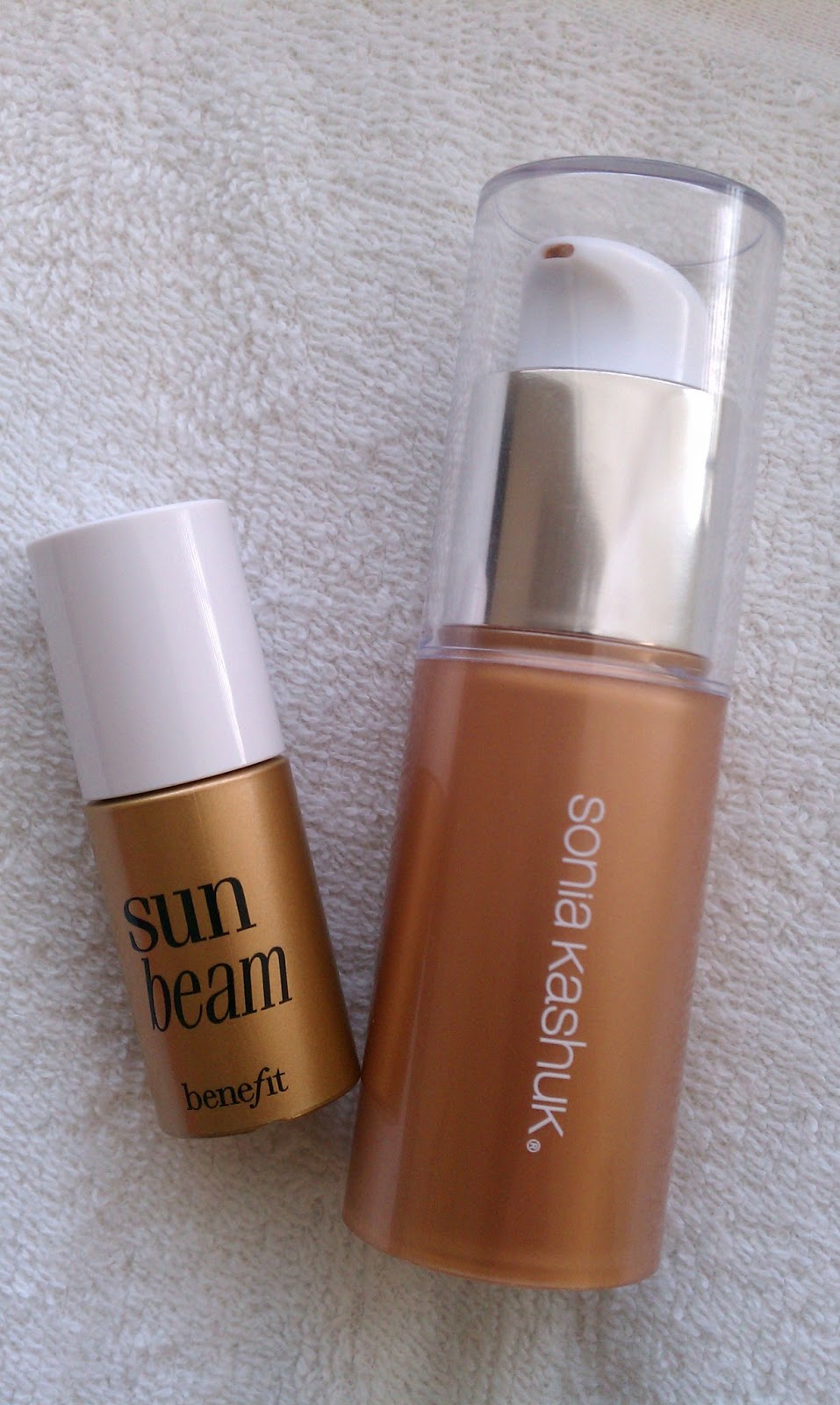 Benefit Sun Beam golden bronze highlighter. DUPE!!! Fashion and You