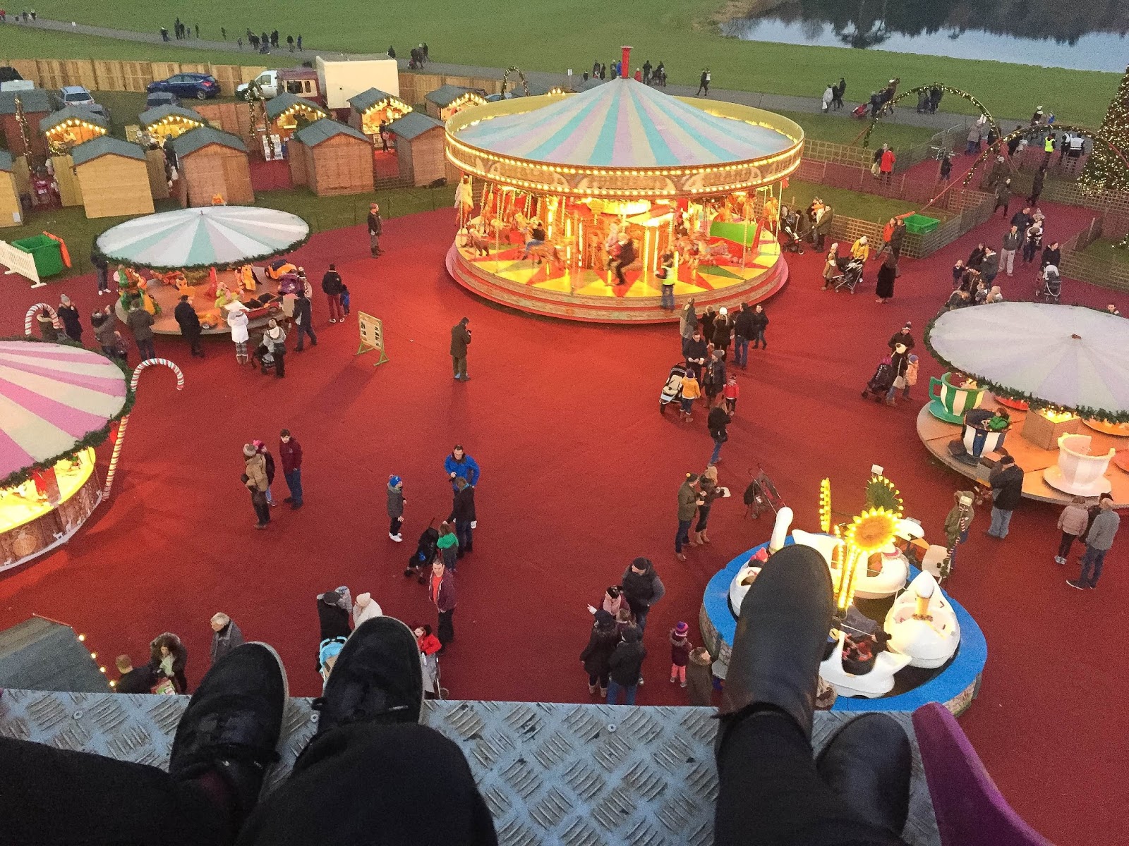 Leeds castle christmas market opening hours