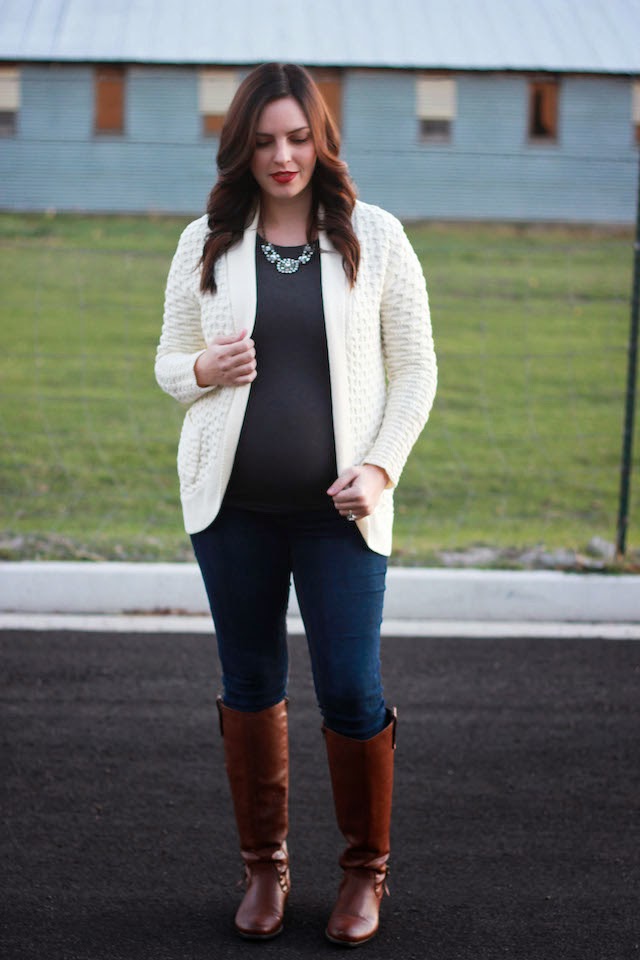 Janelle In Real Life: 28 weeks cozy style & some giveaways!