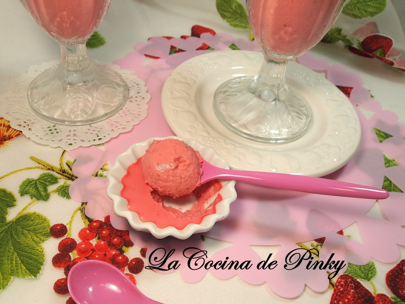 POSTRE DE FRESAS Y REQUESON  Postre%2Bde%2Bfresas%2By%2Brequeson%2B2