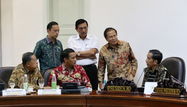 Sering Diejek Menteri Pecatan, RR Bongkar Ada Peran Taipan saat Dirinya Didepak Jokowi