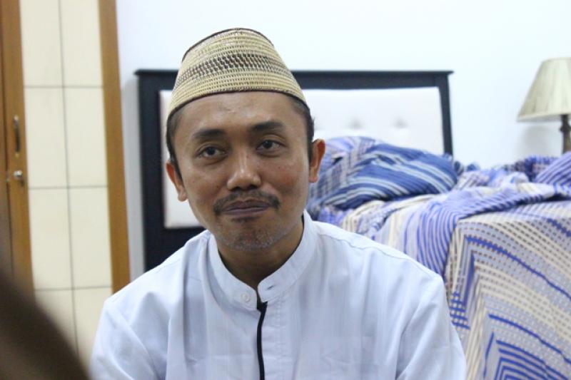 Pertanyaan Untuk Idrus Romli Matan Cirebon