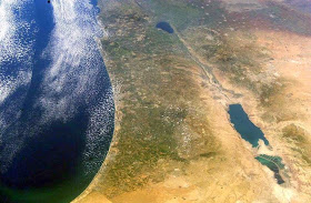 Resultado de imagem para terra de israel vista do espaço