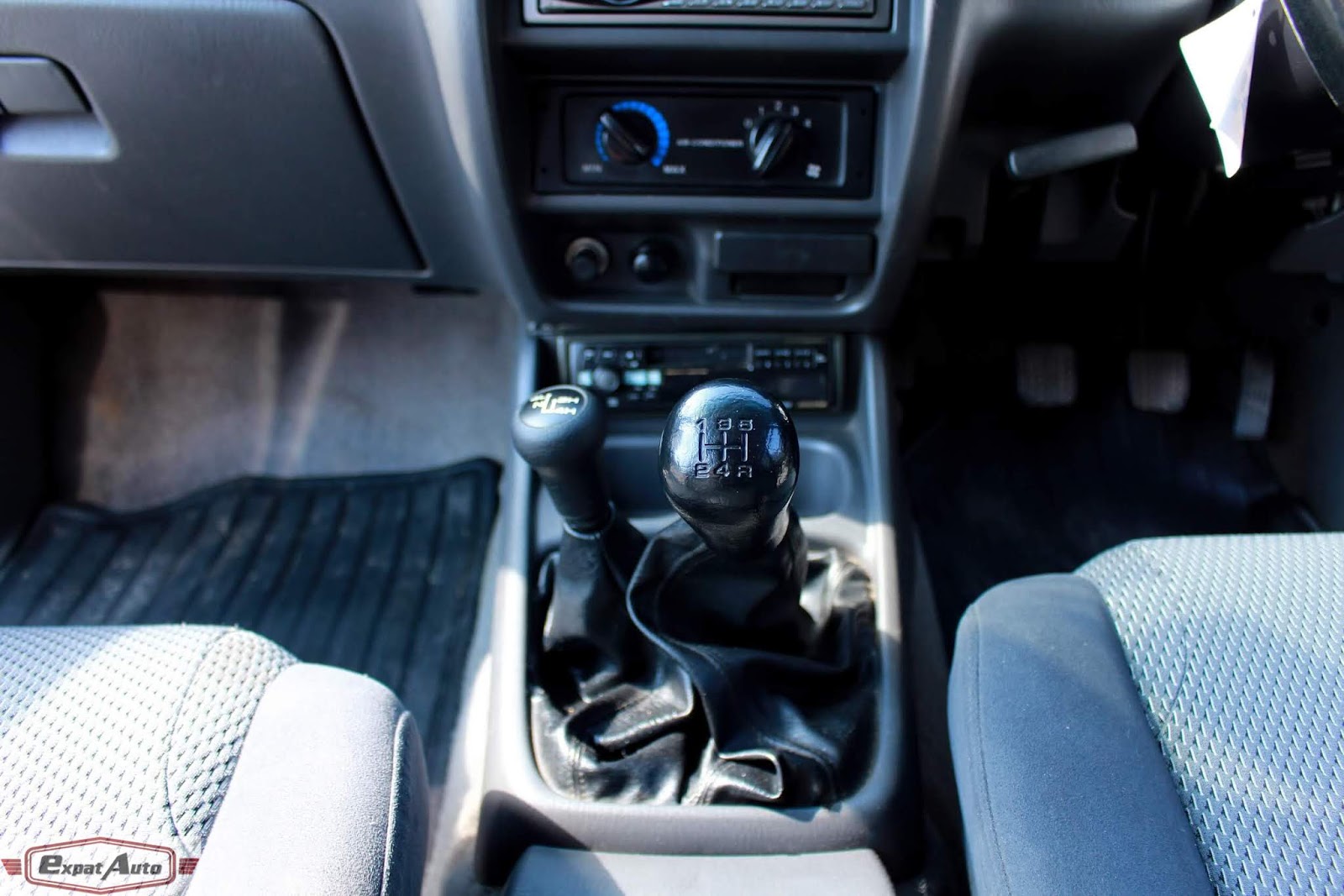 รถมือสองในเชียงใหม่Expat Auto Chiang Mai ขายถูก 2000 Ford Ranger 2.5