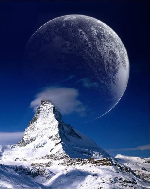 World's Beauty: Full moon night