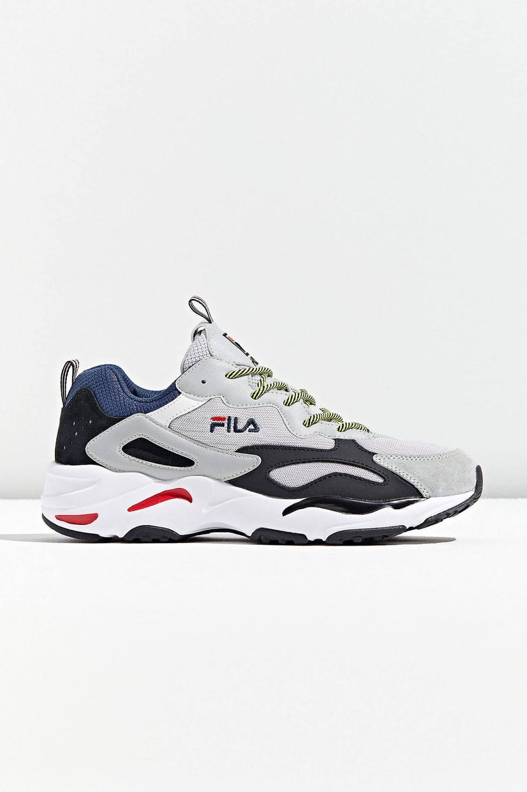 fila ray tracer black and white
