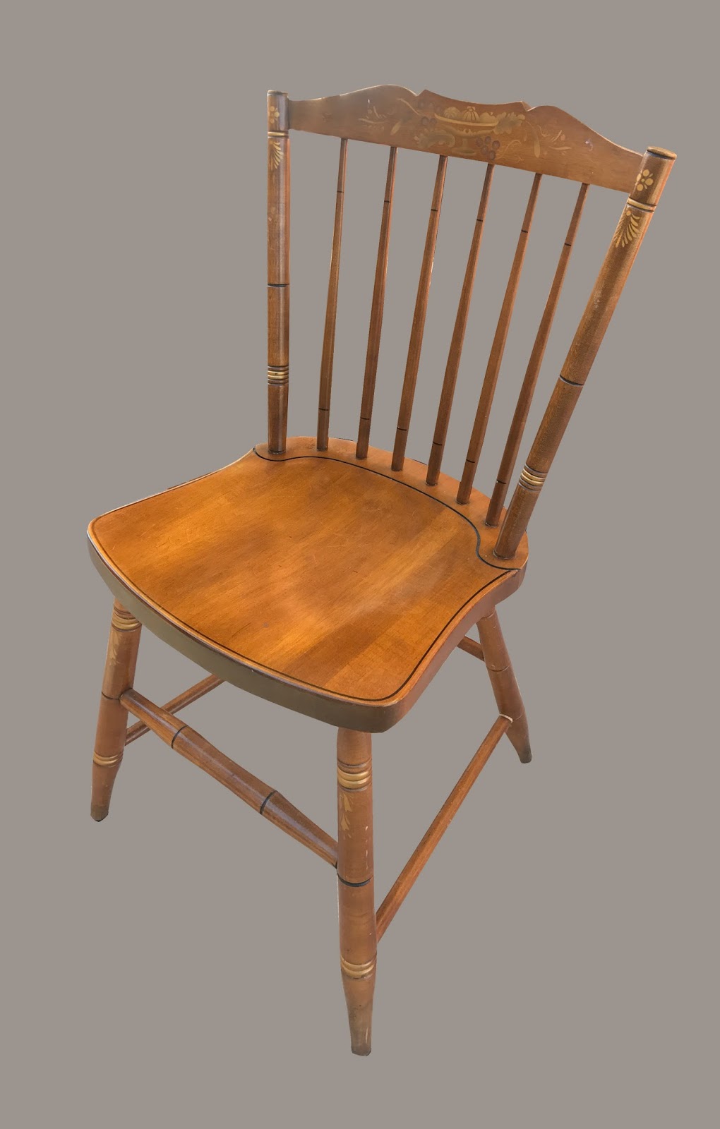 Uhuru Furniture & Collectibles Set of 4 Hitchcock Chairs 195 SOLD