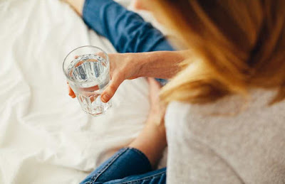 12 سبب وجيه لشرب الماء الدافئ