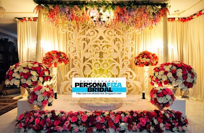 http://www.personafizabridal.com/2012/08/pelamin-1-panel-kerawang-pakej-istimewa.html