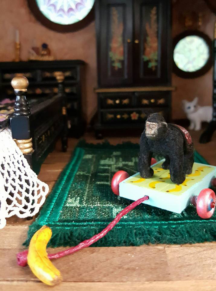 My Magical Mini's Gloria the Gorilla pull toy