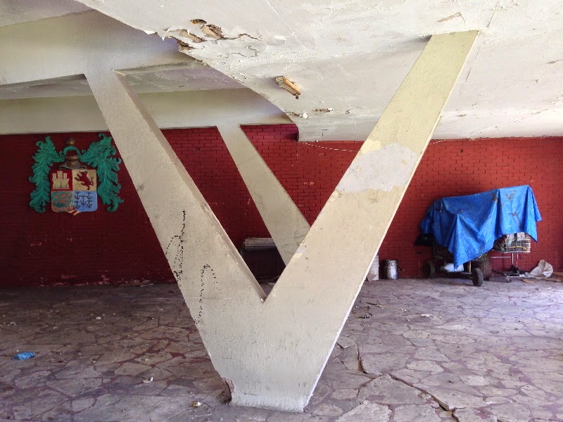 By ZonArquitectur Alejandro Pietri Pietri Arquitecto Biografía