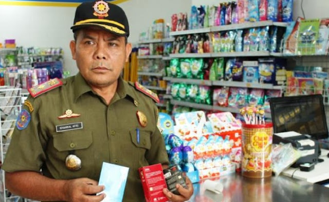 Hati-Hati Polisi Jombang Temukan Makanan Kadaluarsa Dijual di Ind*m**t yang Bermodus 