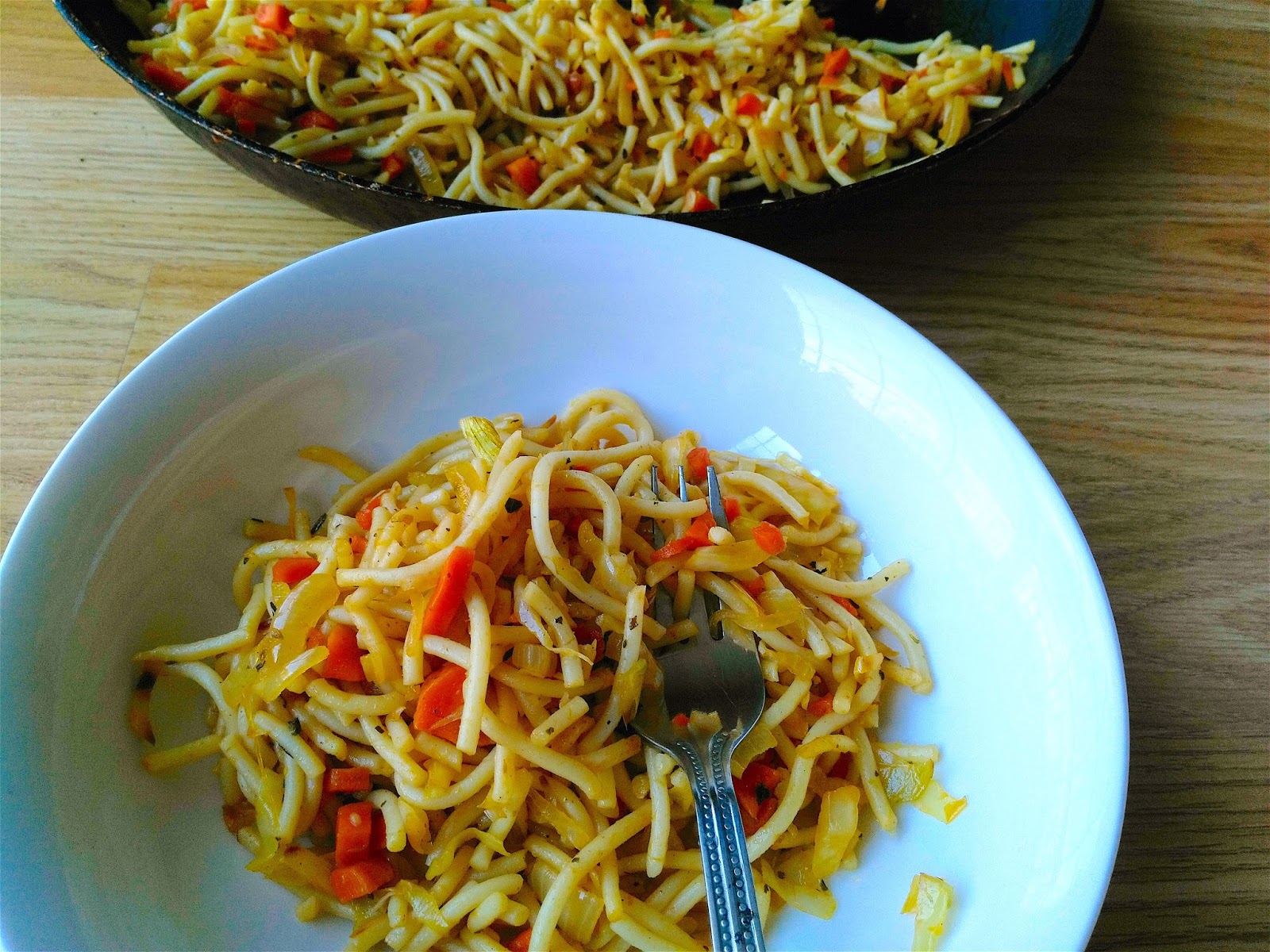 QUICK VEGAN FRIED NOODLES/SPAGHETTI