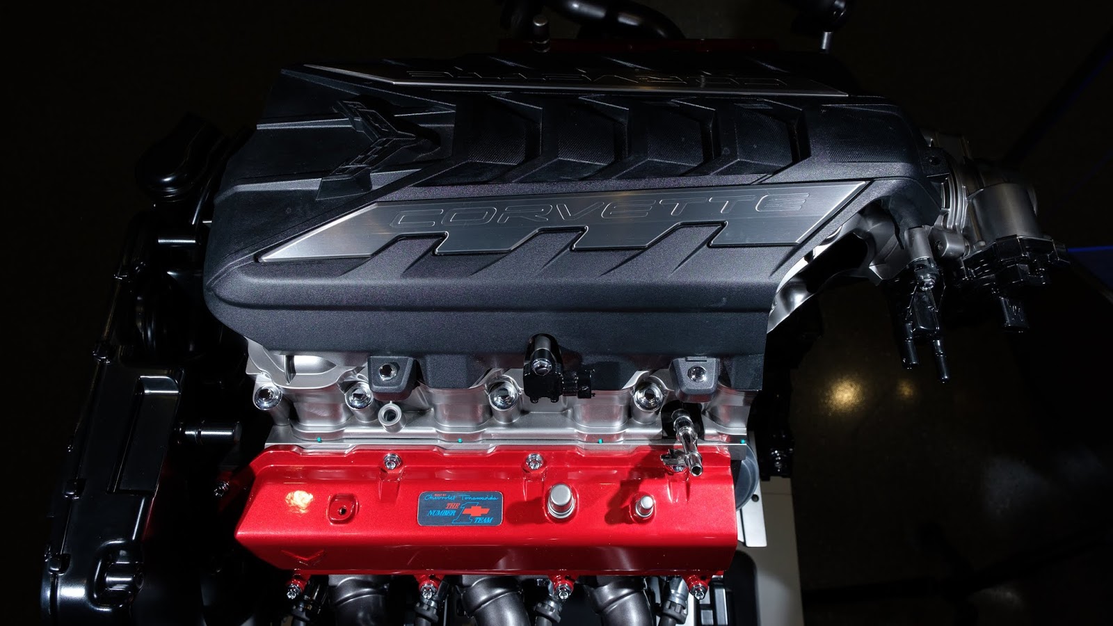 Chevy Corvette LT2 Engine 2019.