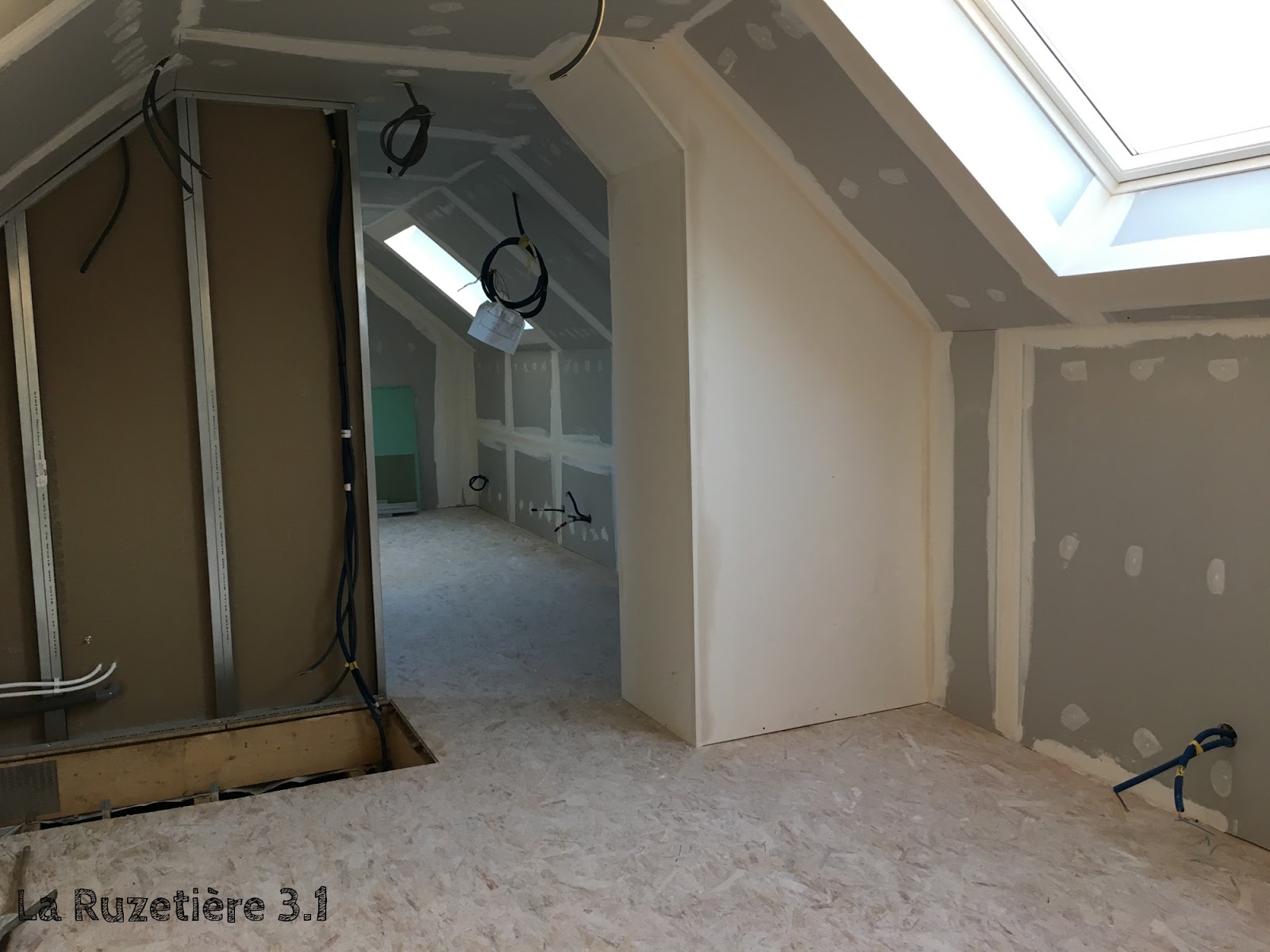 La Ruzetière 3.0 Maison Ossature Bois RT 2012 Placo (suite) Plomberie Coffrage conduit poêle