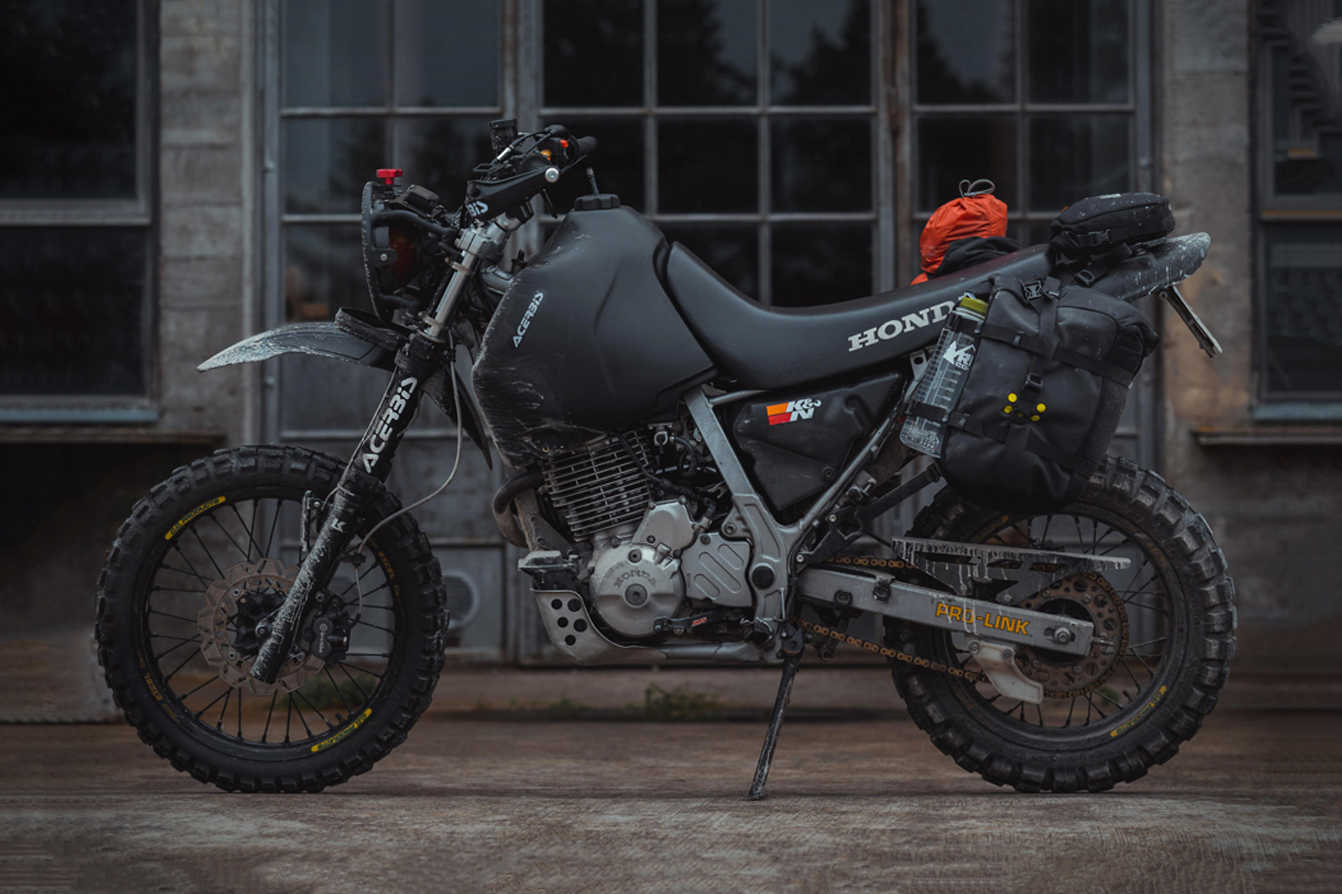 matte black dirt bike
