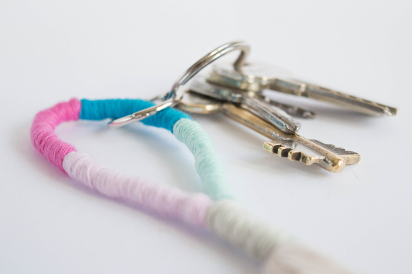 DIY-llavero-macrame-facil