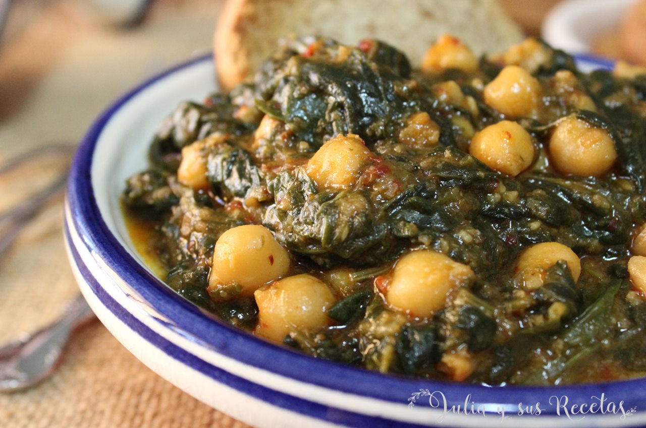 JULIA Y SUS RECETAS Espinacas esparragadas con garbanzos