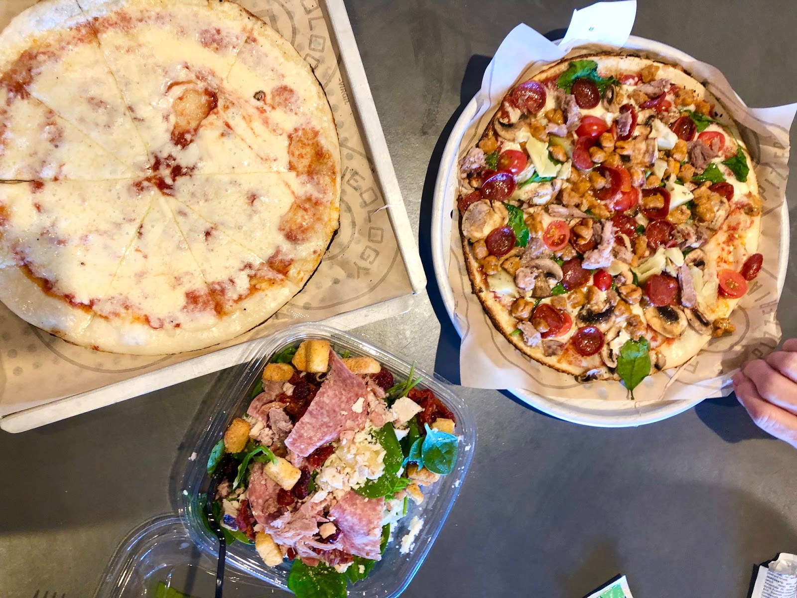 Hawaii Mom Blog Madetoorder Custom Salads at Pieology