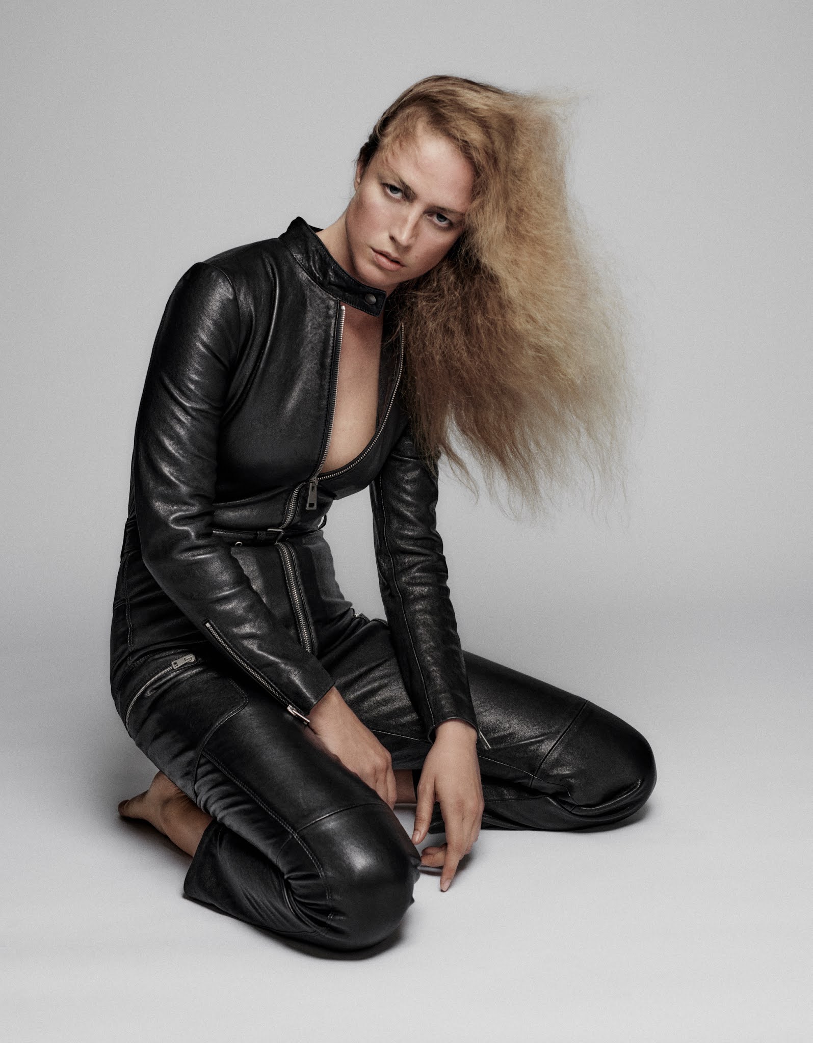 raquel zimmermann vogue germany november 2020 by chris raquel zimmermann vogue germany november 2020 by chris