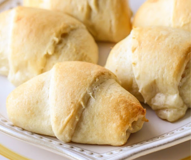 Crescent Roll Chicken Bundles