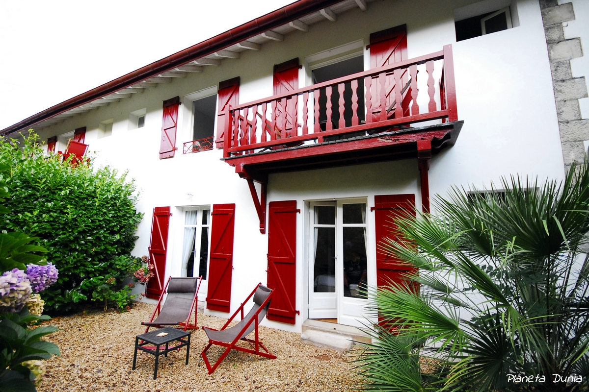 Dunia SaintÉtiennedeBaïgorry entre caseríos vascos y joyas