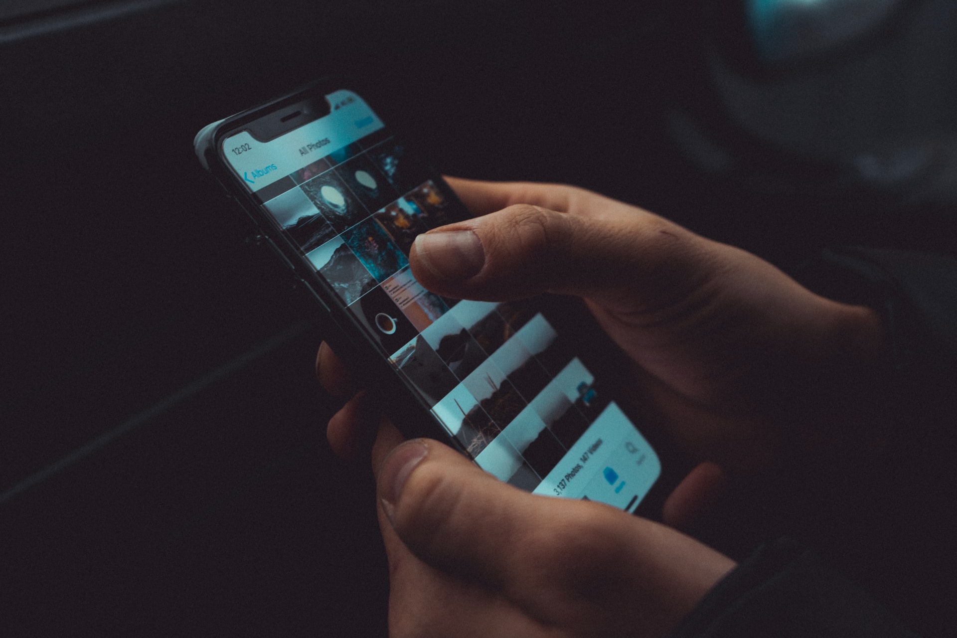 Cara Scan atau Copy Tulisan dari Gambar di iPhone dan iPad | PUKEVA