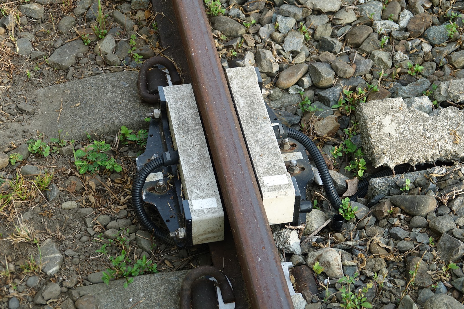 Blair's 鐵道攝影 台鐵計軸器 TRA Axle Counter (Wheel Sensor)